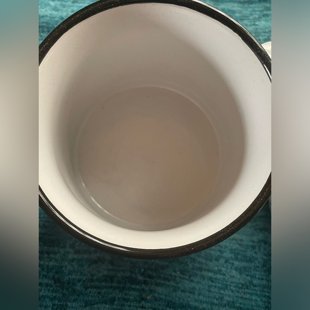 Coffee mugs! Mama and Papa.. holds 6 ounces plus of coffee! PreOwned set of 2! - Picture 5 of 8